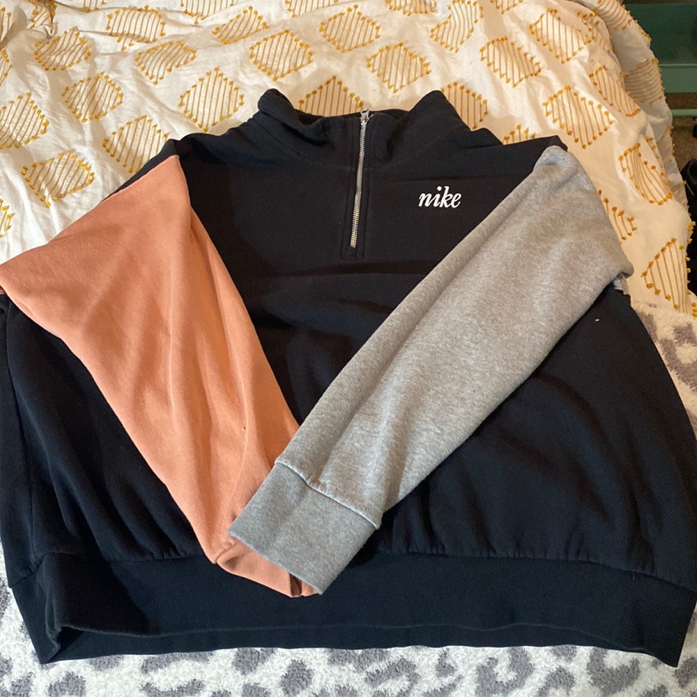 Nike sweatshirt